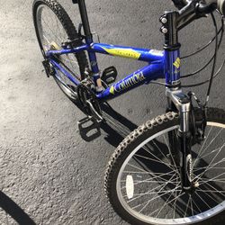 Columbia Trailhead mountain bike. 