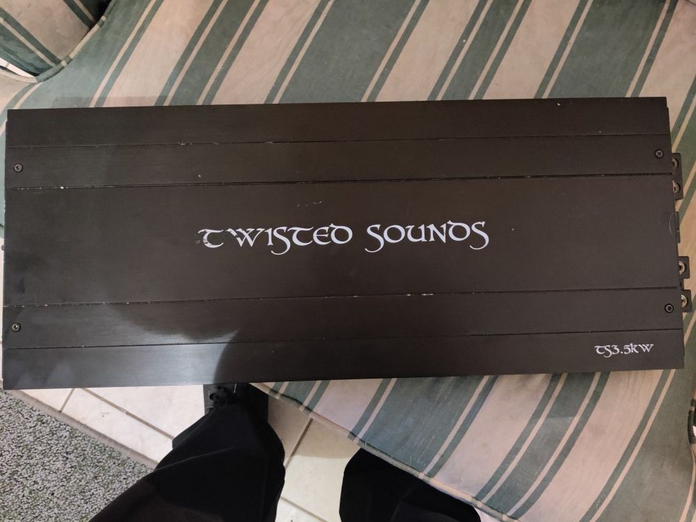 Twisted Sounds 3.5k