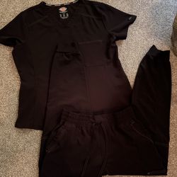 Black Dickies Scrubs M/L