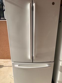 GE French Door Refrigerator White