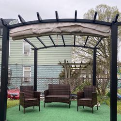 Gazebo and four chairs