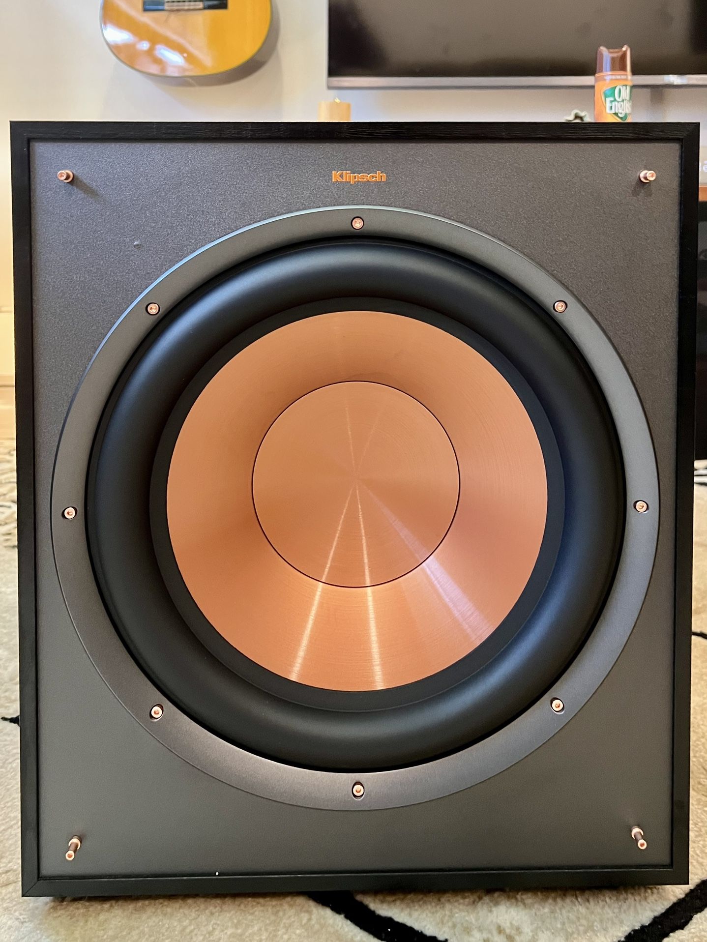 Klipsch R-120SW Subwoofer, better than new.