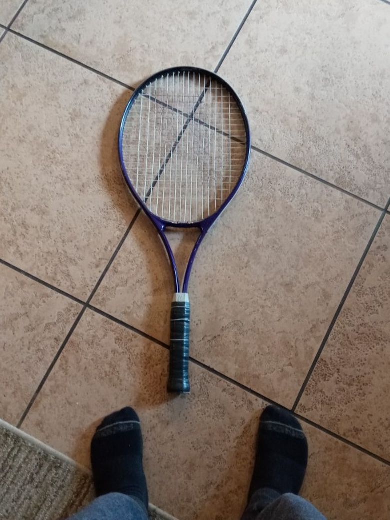 Purple Contender Tennis Racket