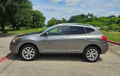 2011 Nissan Rogue $4,950