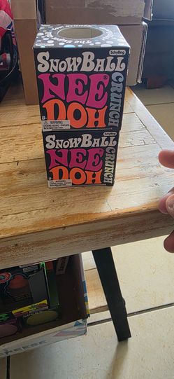 needoh snowball crunch fidget toy