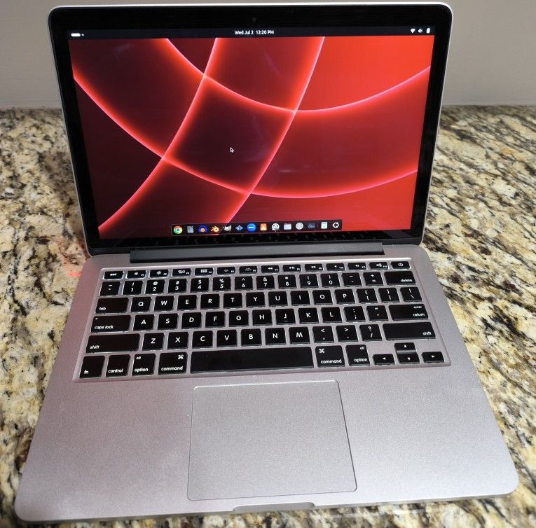 MacBook Pro - New OS - excellent condition