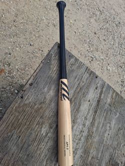 Marucci wooden bat