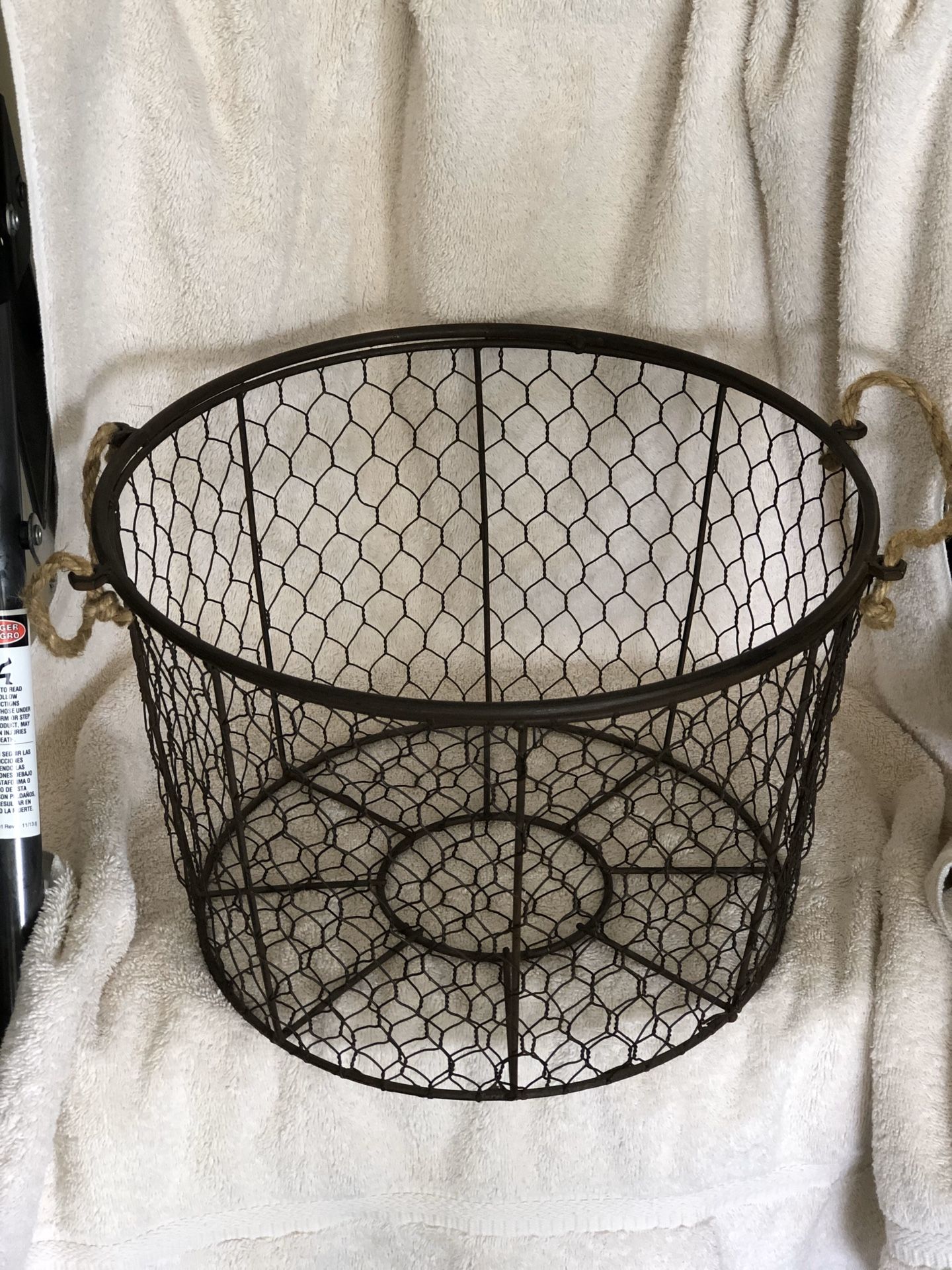 Large wired basket