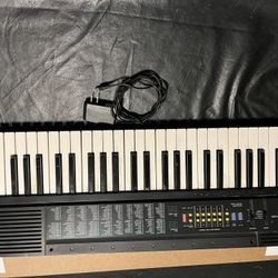 VINTAGE CONCERMATE 680  PORTABLE KEYBOARD