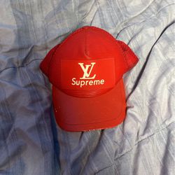 Lv Supreme Hate Have scratches on the front 