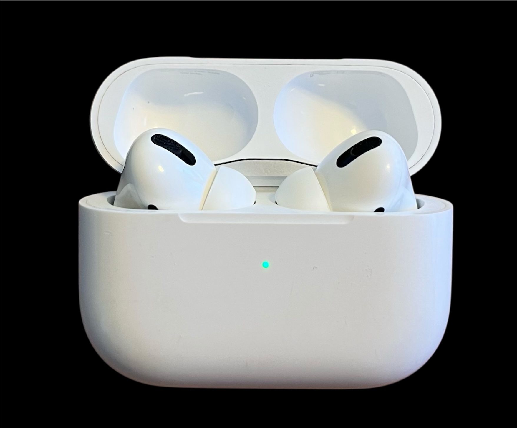 AirPods Pro 1st Gen (A2084, A2190) Wireless Earbuds, All Original & Functions Like New