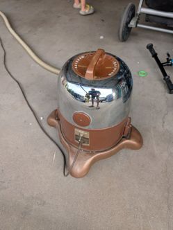 Vintage rainbow vacuum model d2