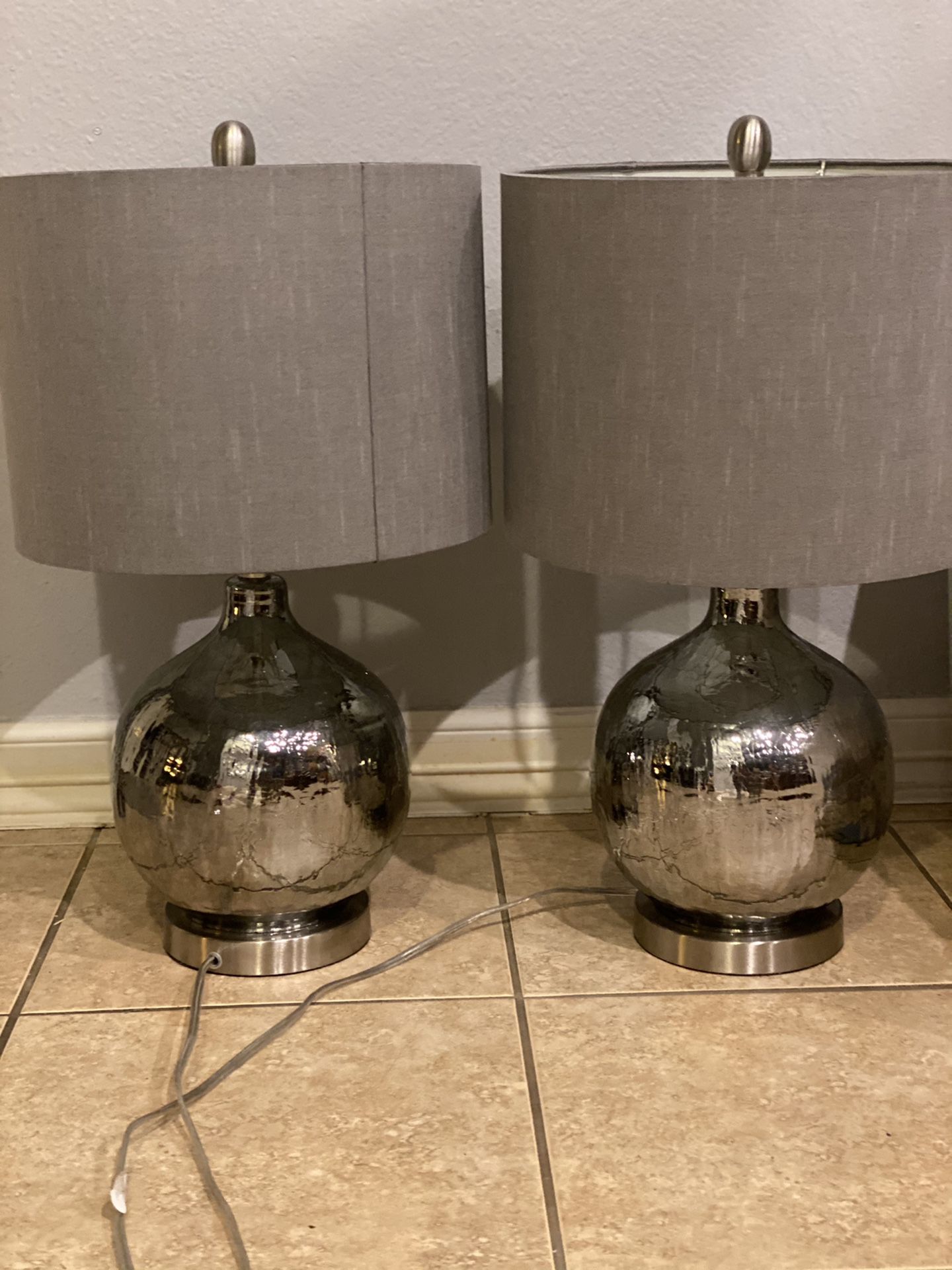 Set of matching Lamps