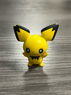 Pichu - Genuine TOMY 2017 Pokemon 2" Figure