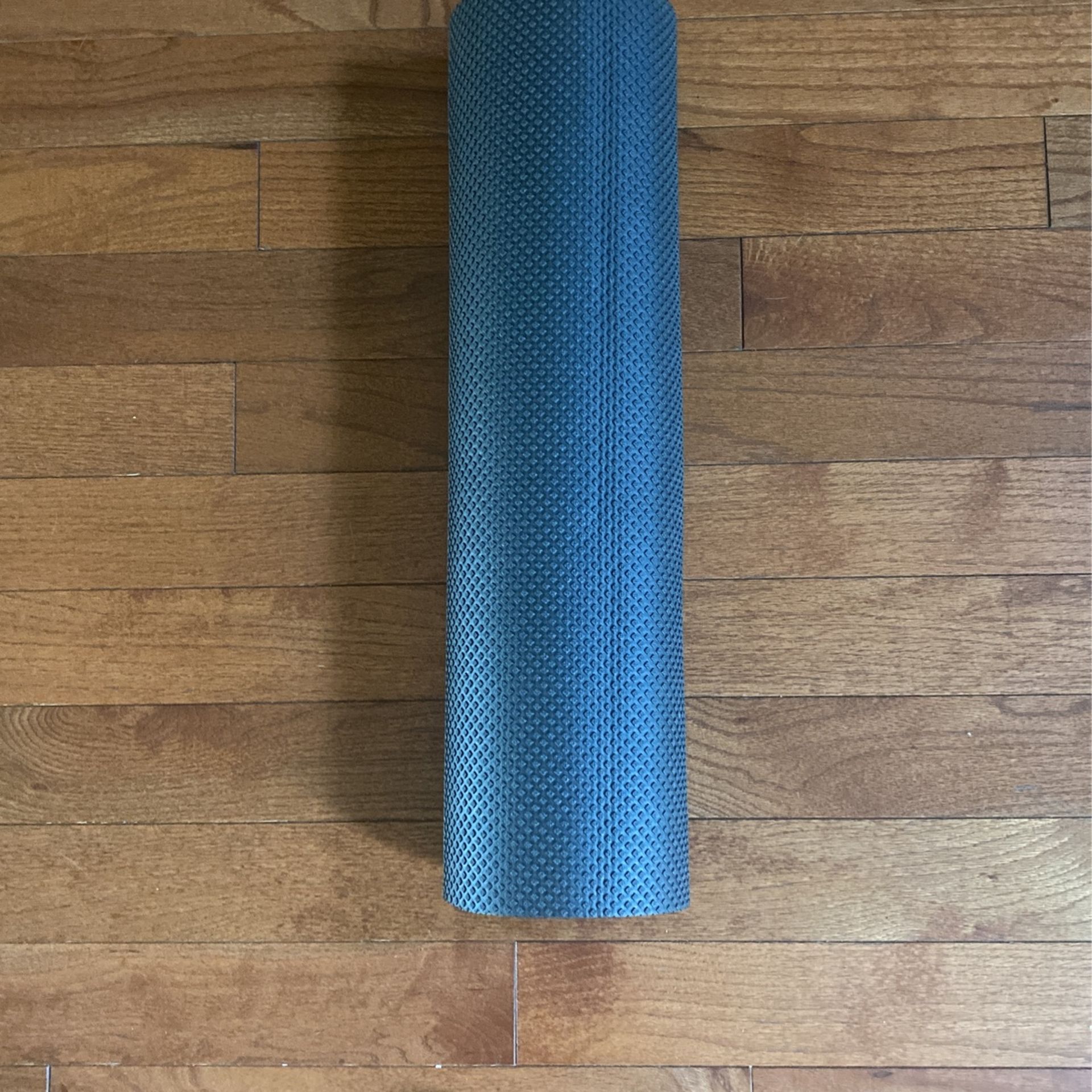 Black Yoga Mat