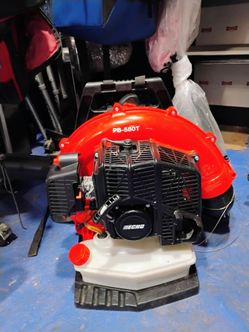 Like new echo blower $300