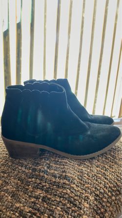 Black booties size 8