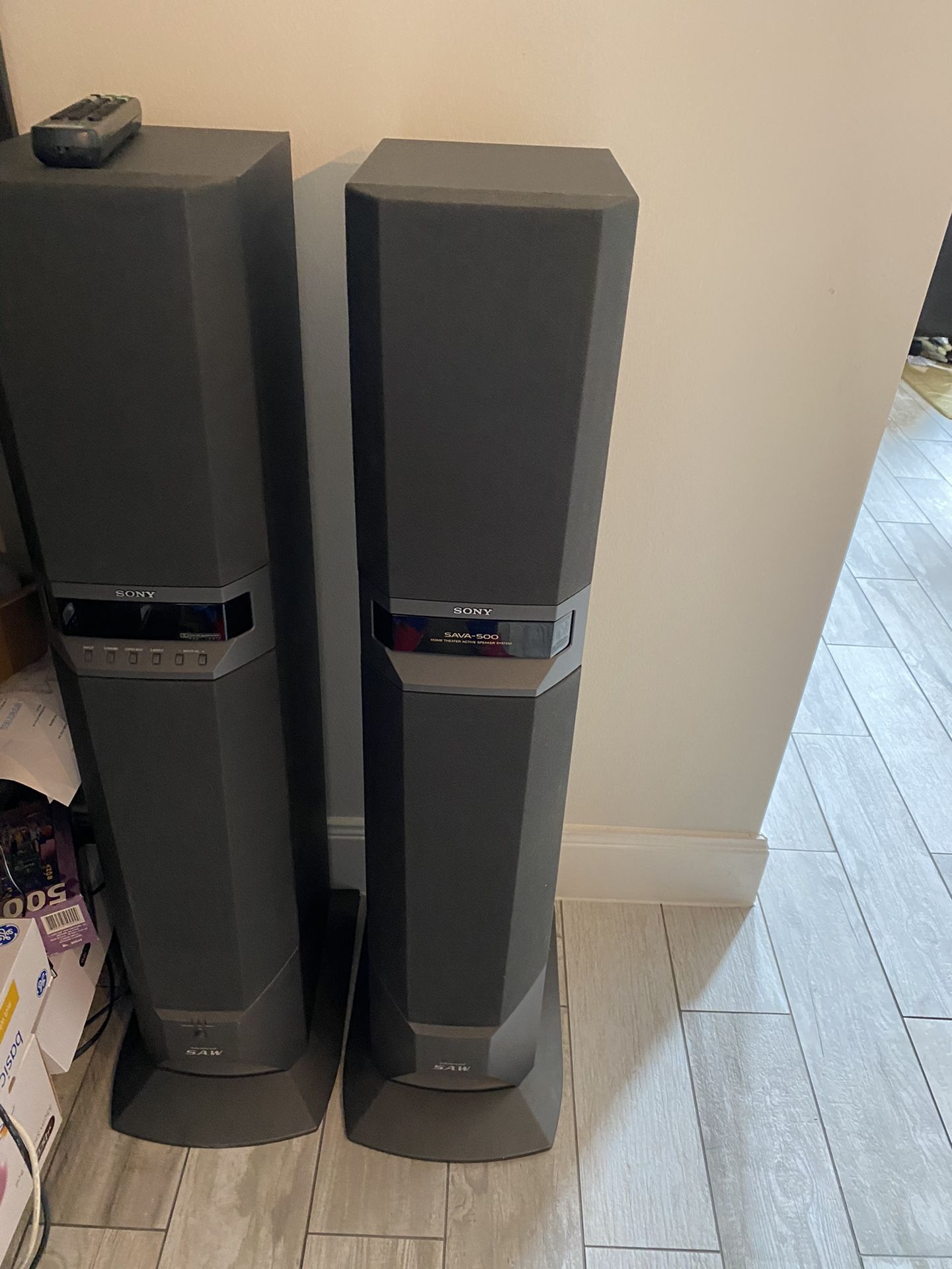 Sony Tower Speaker With Built in Subwoofer