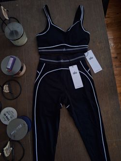 Womans alo set