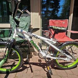 18" Razor Child Freestyle BMX Bike