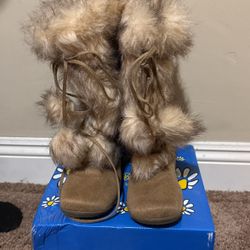 Fur Boots (Women) Size 7 1/2