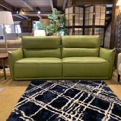  Apple Green Mod Lthr Pwr Sofa