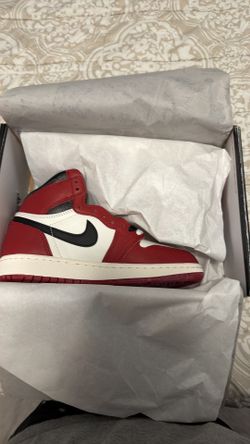 Jordan retro 1 lost and found size 5y