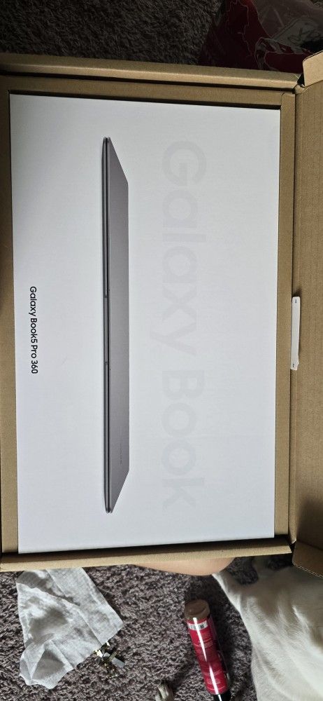 Galaxy Book 5 PRO 360 (NEGOTIABLE)