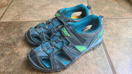 Kids Nerf Sandals Size 3