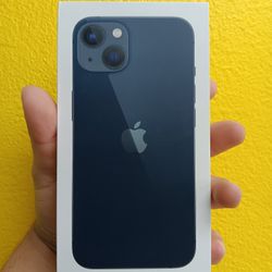 iPhone 13 MIDNIGHT  128gb Boost/metro/tmobile/Cricket $245