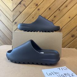Adidas Yeezy Slide Onyx Size 7