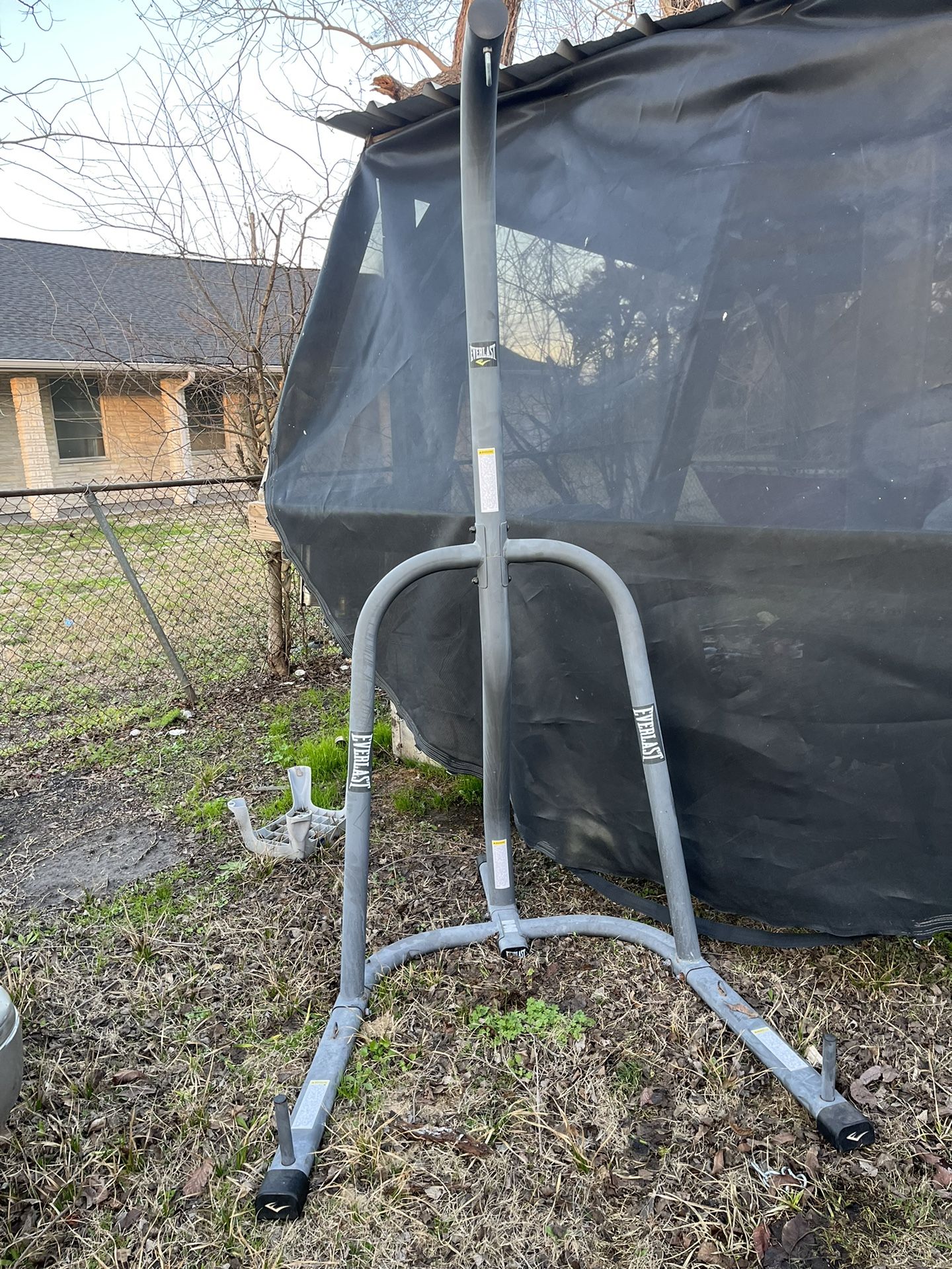 Everlast Boxing Stand