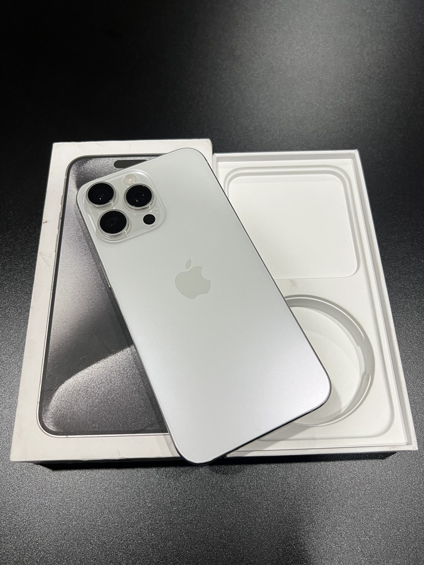 iPhone 15 Pro Max 256gb Unlocked
