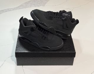 Air Jordan 4 Retro (Black Cat 2025)(BRAND NEW)