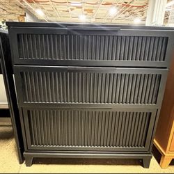 New Black Scandinavian Reeded 3-Drawer Solid Wood Transitional Dresser