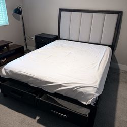 Queen size bed set