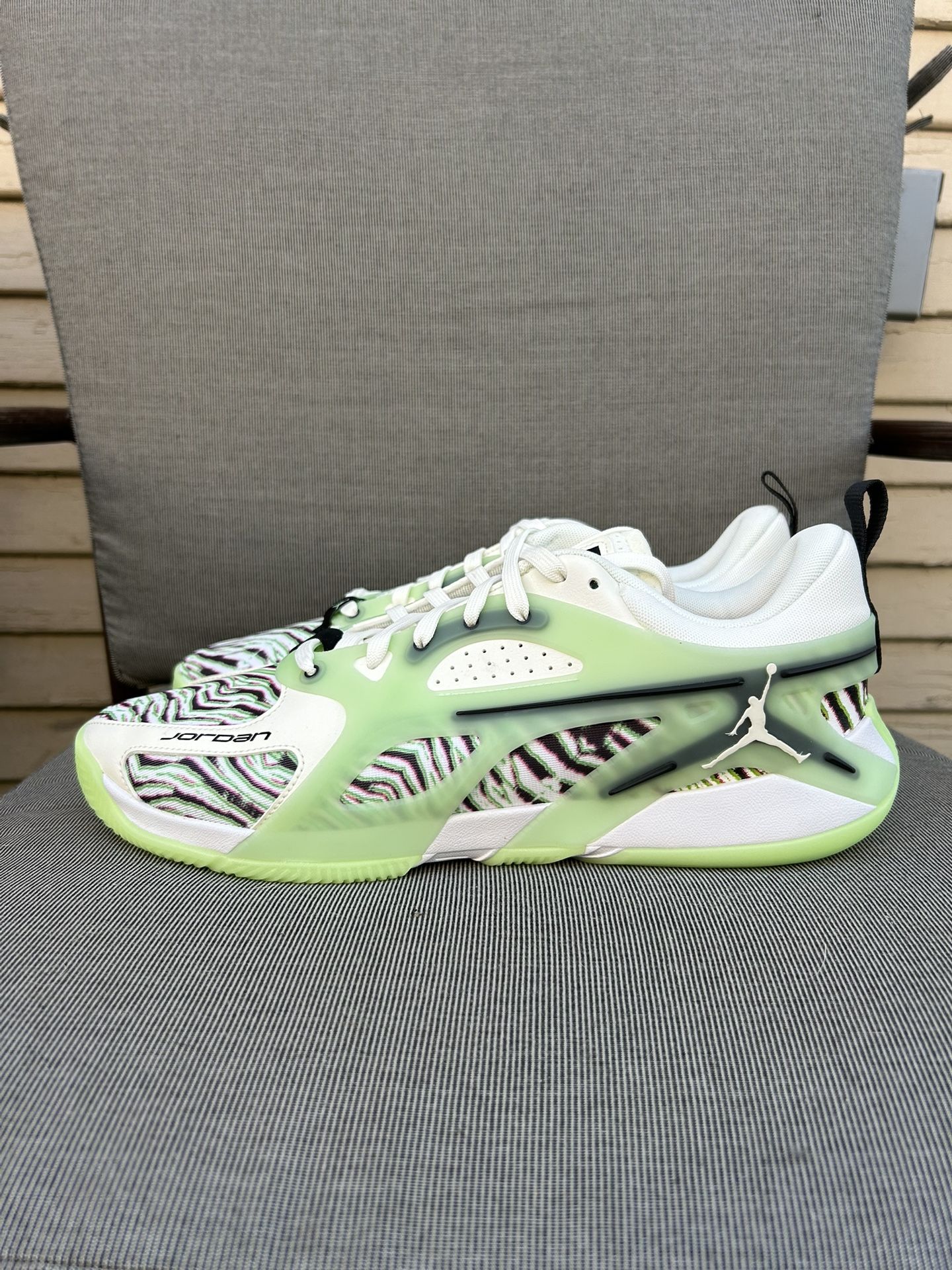 Size 12 Men Jordan Heir Basketball Shoes