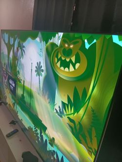 75 inch onn TV Roku Smart TV