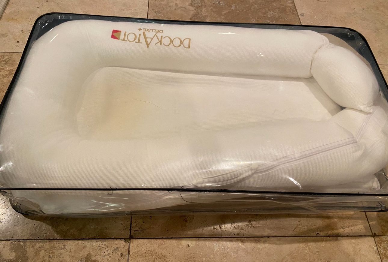 DockAtot Baby Bed