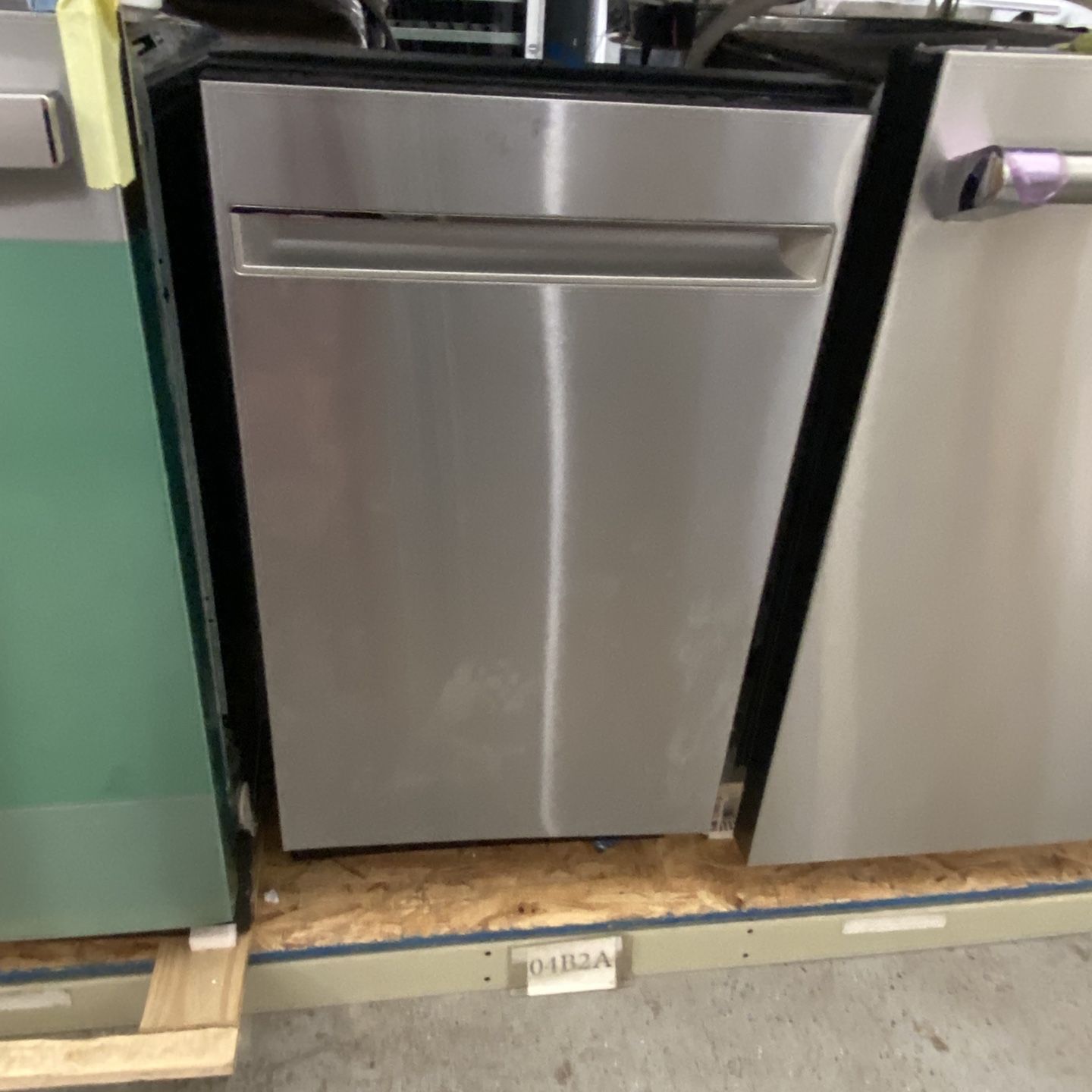 NEW GE PROFILE 18in. Dishwasher 