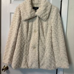 Alfani Large Off- White Coat 