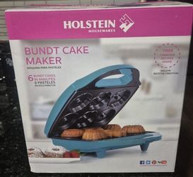 Holstein Housewares Mini Bundt Cake Maker.