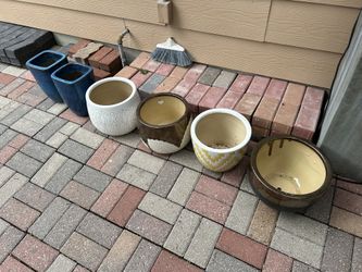 Pots 