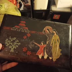 Lovely Vintage Jewelry Box