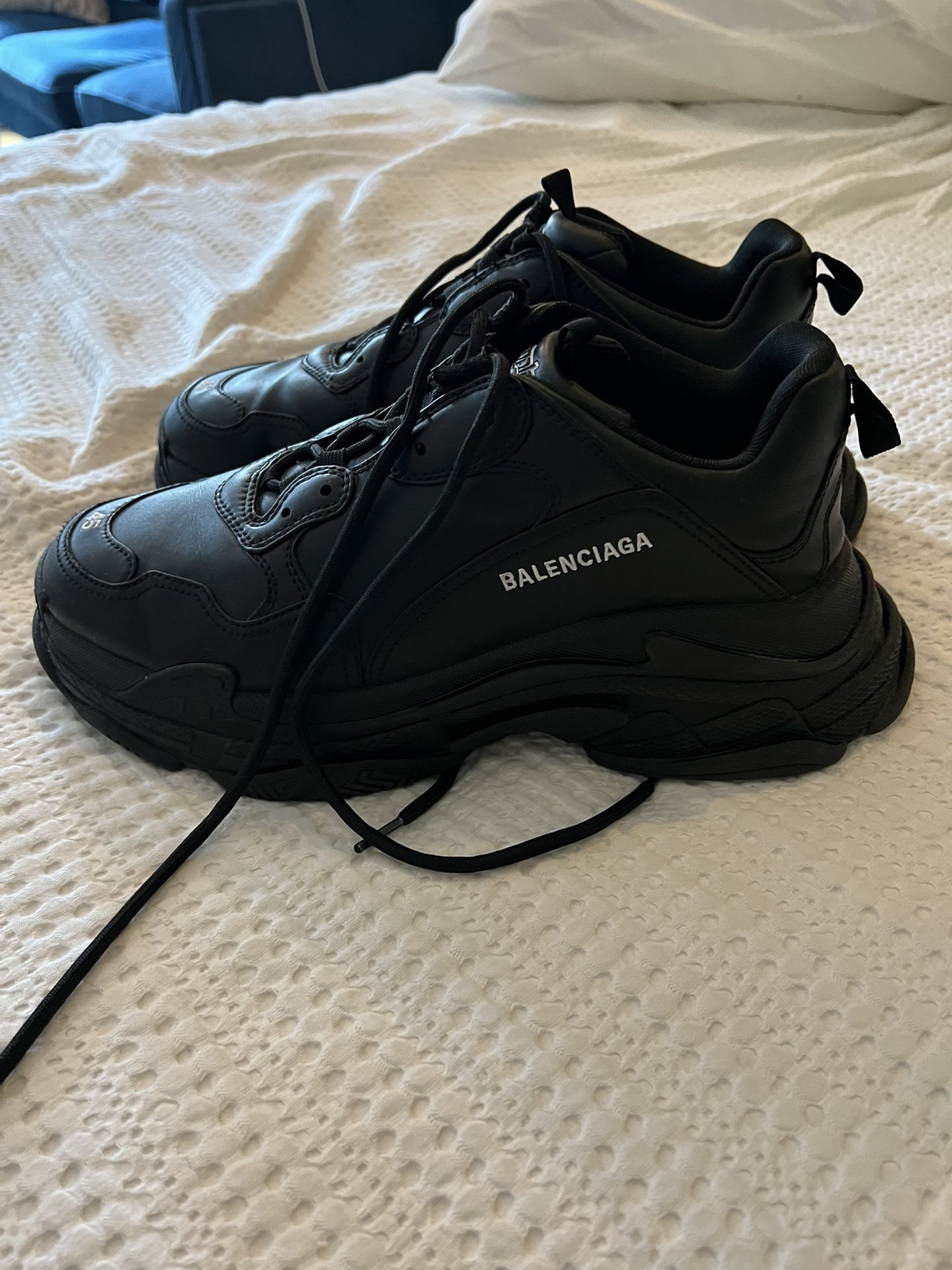 Mens Balenciaga Triple S Sneakers (Gently Used) Sale in New York, NY - OfferUp