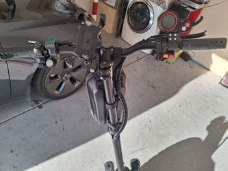 Electric scooter