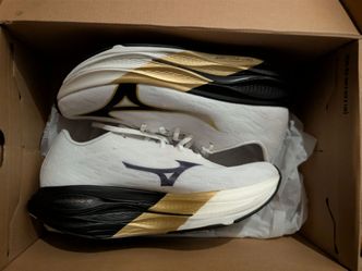 Mizuno Wave Rebellion Flash 3