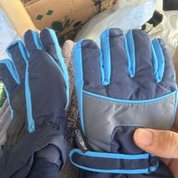 Kids Thermolite Winter Gloves – Insulated & Warm