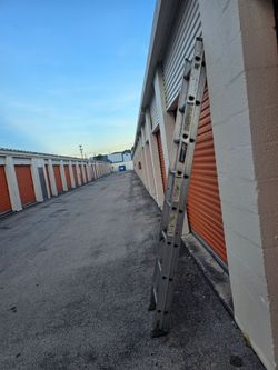 16' aluminum Ladder, 250 lb