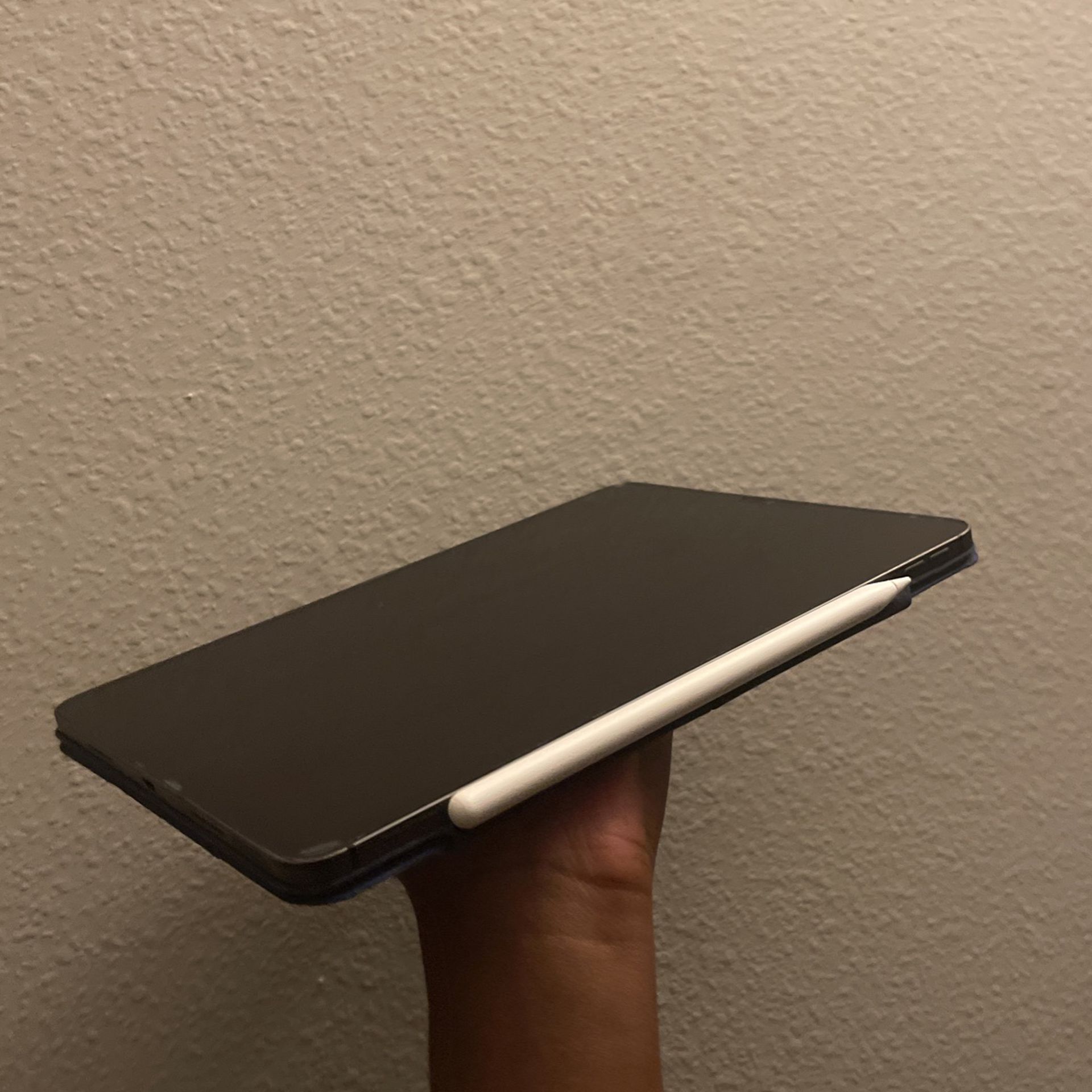 11-inch iPad Pro space gray